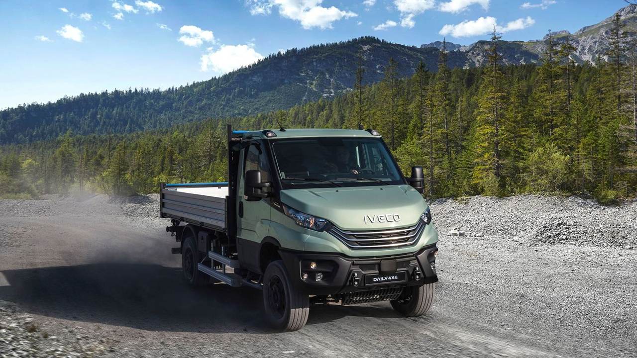 IVECO Daily 4x4 op onverhard terrein